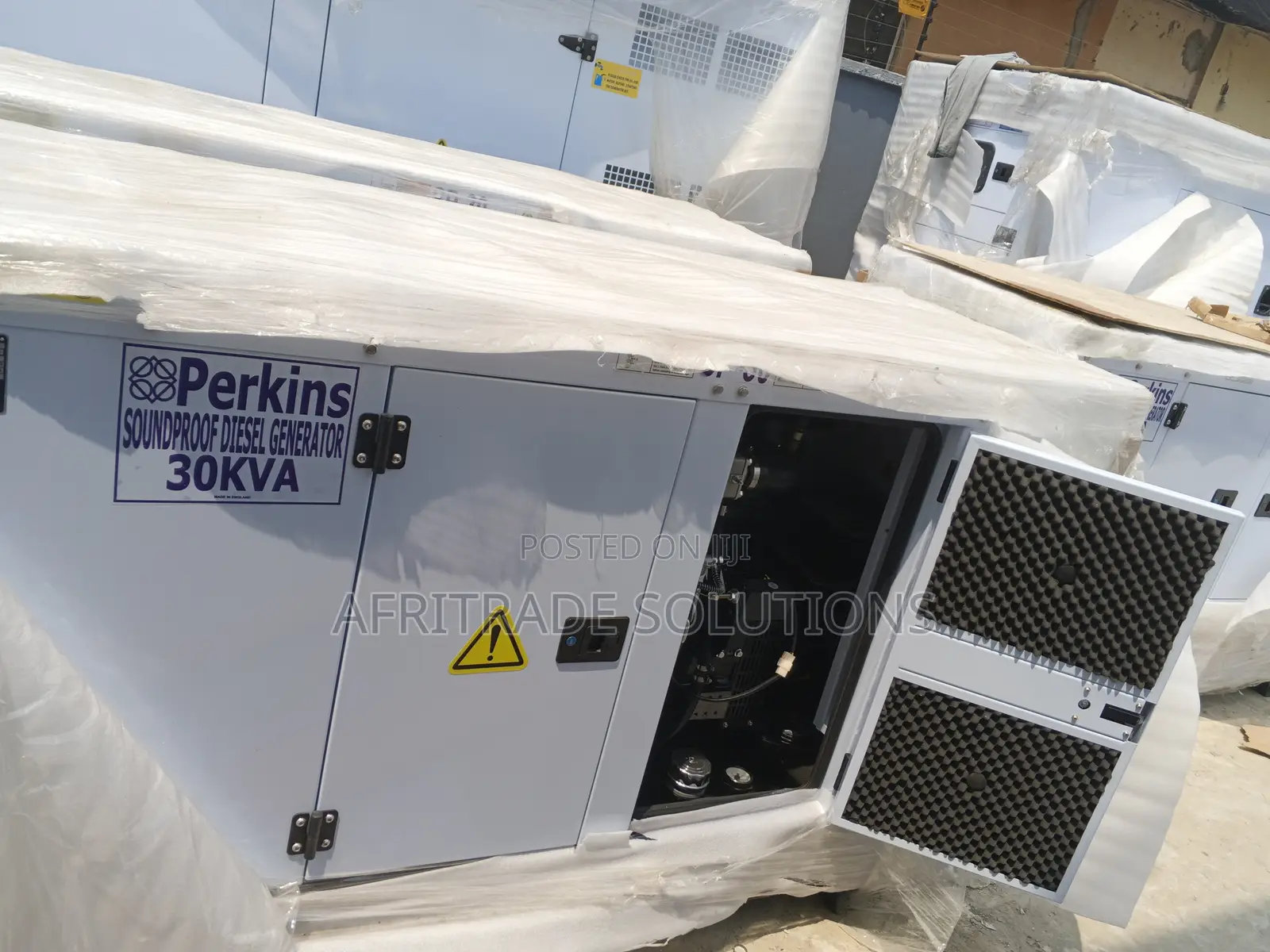30kva Perkins Soundproof Commercial Genset