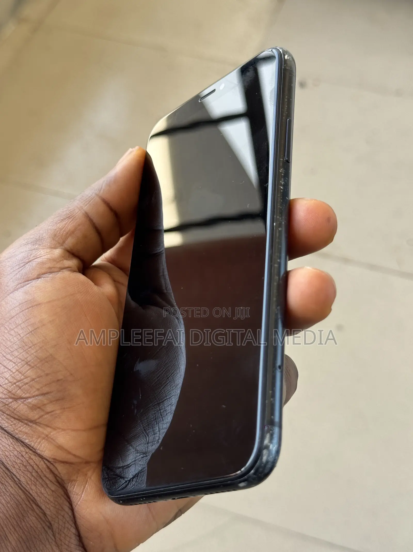 Apple iPhone XR 64 GB Black