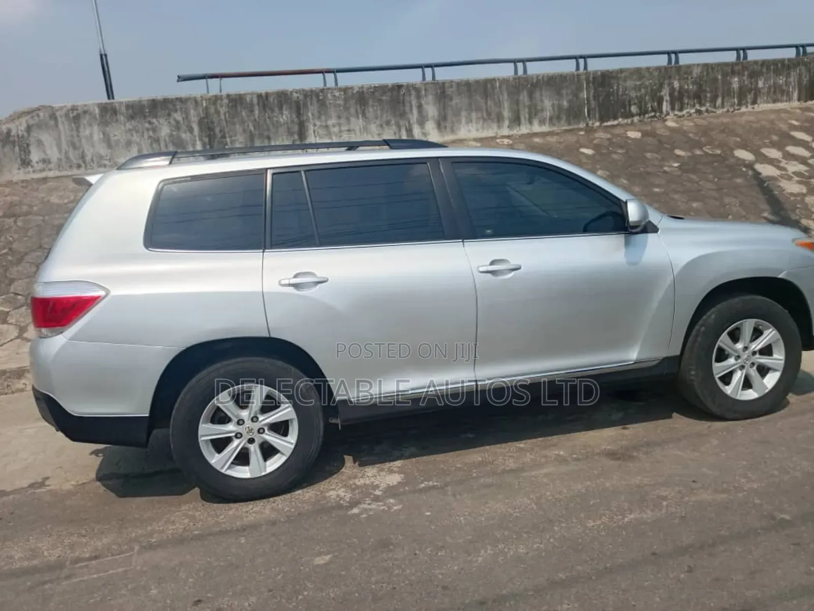Toyota Highlander Plus 3.5L 4WD 2013 Silver