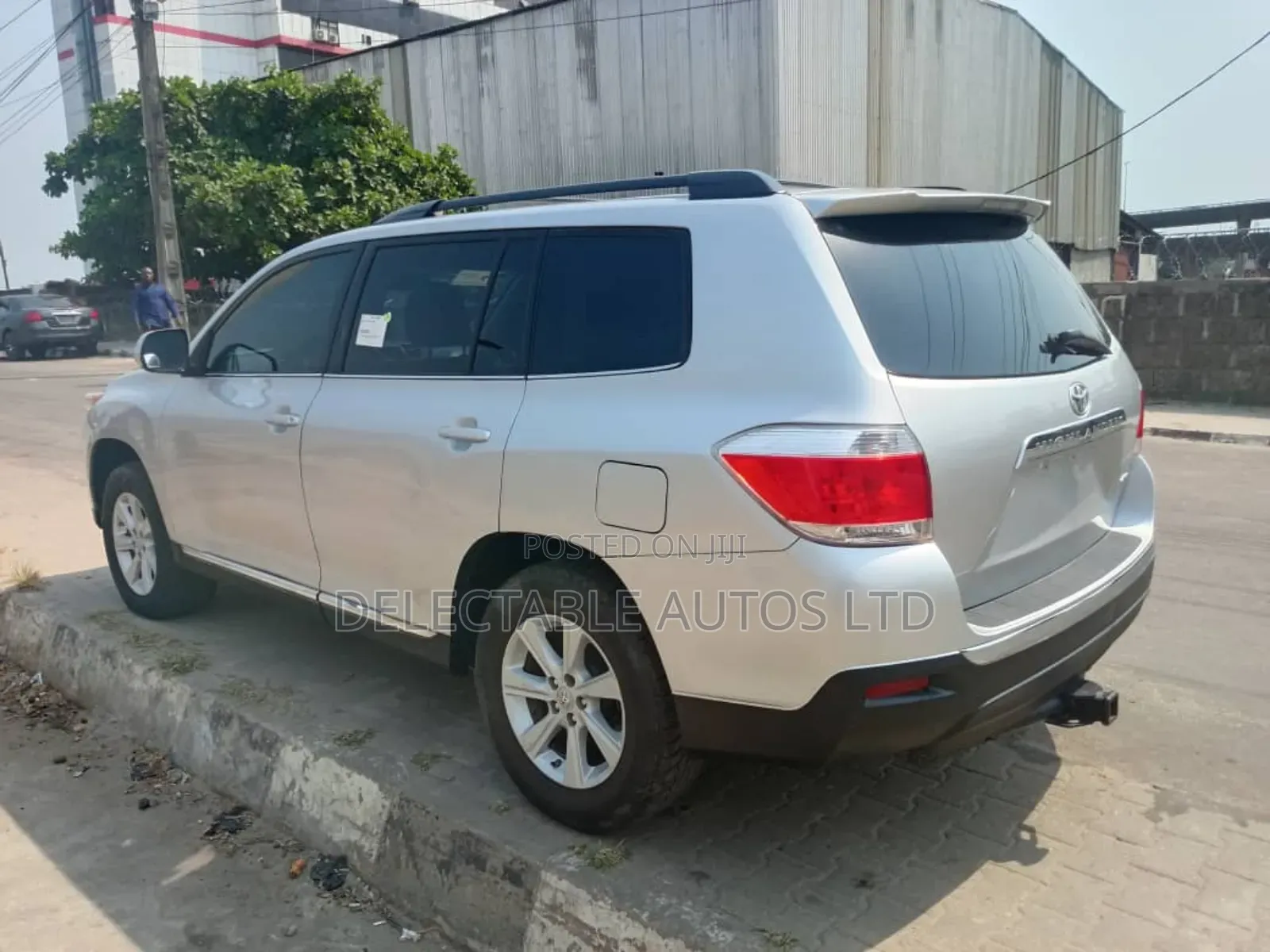 Toyota Highlander Plus 3.5L 4WD 2013 Silver