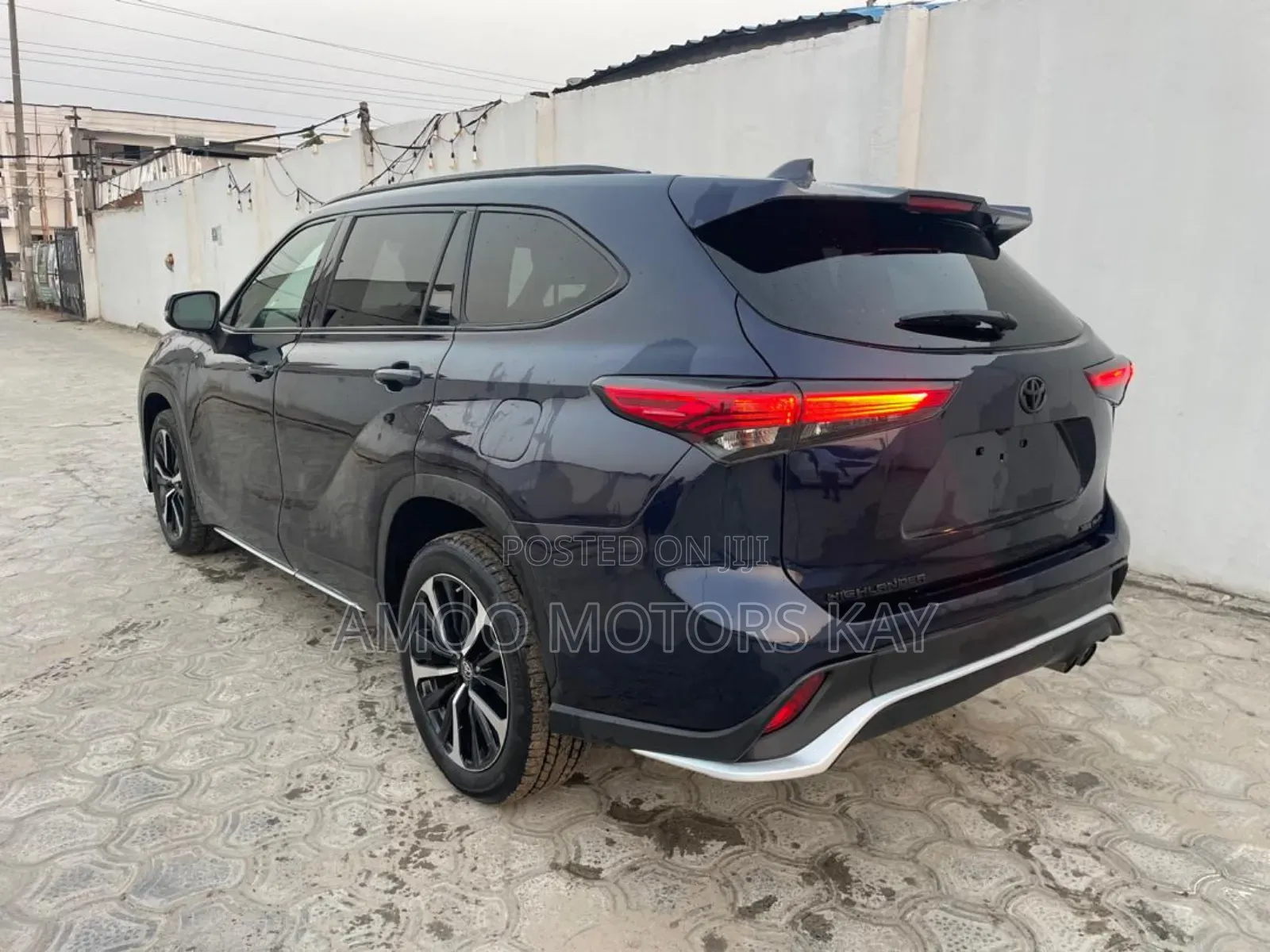 Toyota Highlander XSE 2021 Blue