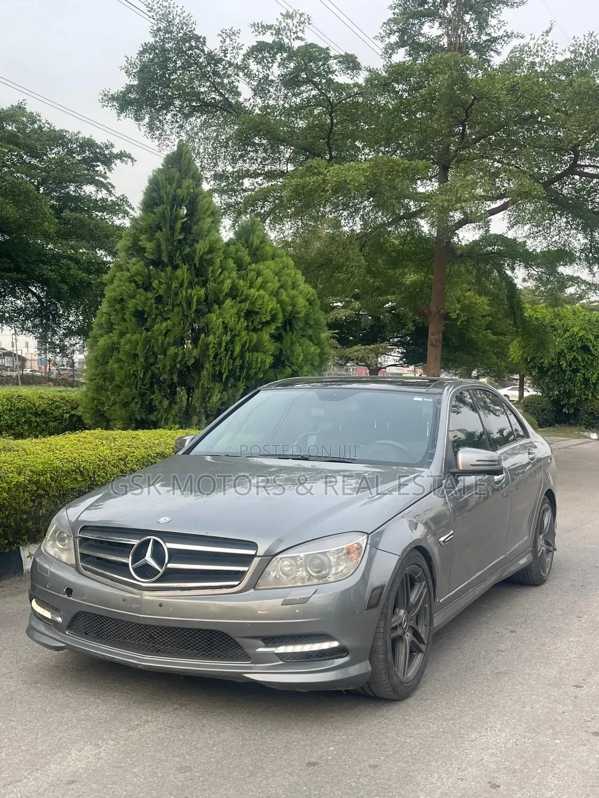 Mercedes-Benz C300 Luxury 4Matic Sedan AWD (3.0L 6cyl 7A) 2011 Gray