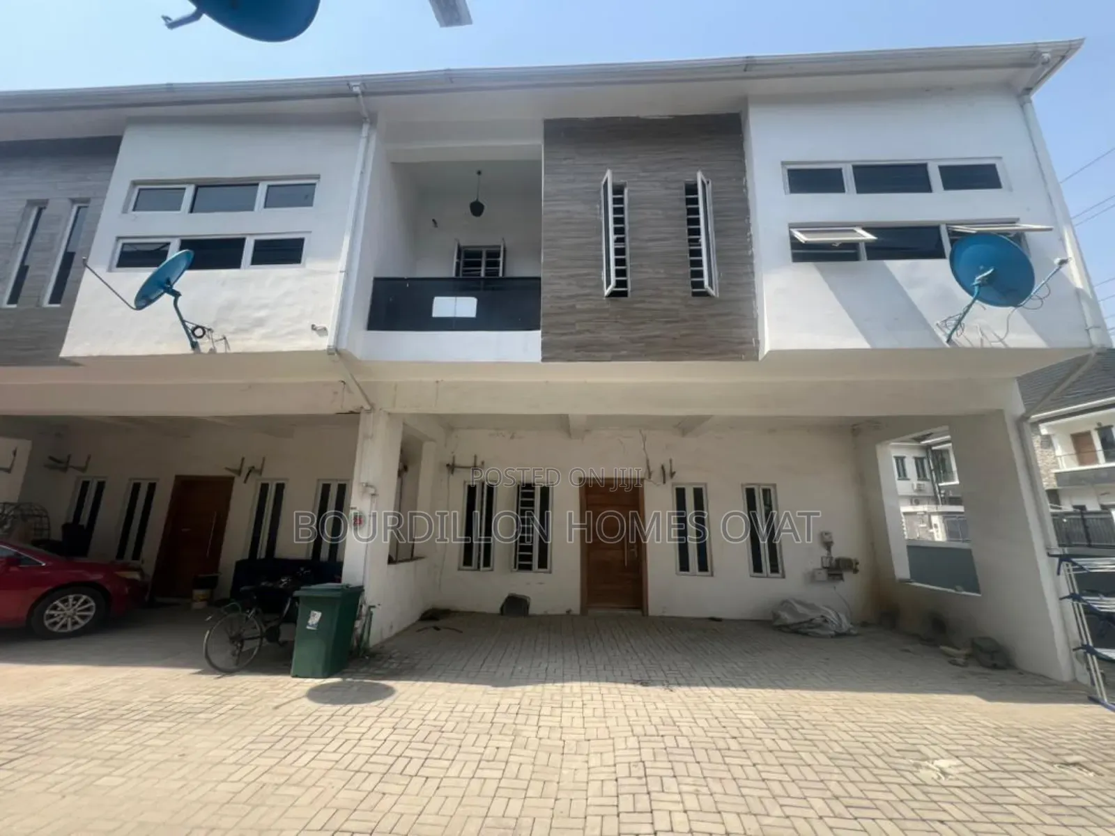 4bdrm Duplex in Ikota Villa Estate for rent