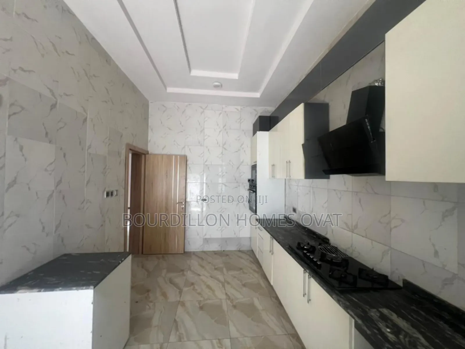 4bdrm Duplex in Ikota Villa Estate for rent
