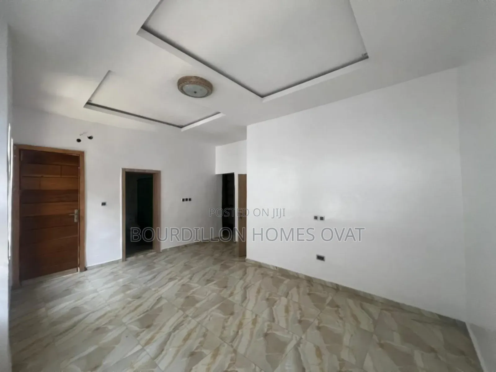 4bdrm Duplex in Ikota Villa Estate for rent