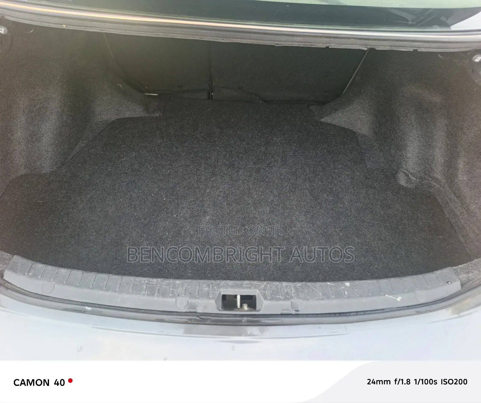 Toyota Corolla LE 4dr Sedan (1.8L 4cyl 4A) 2013 Gray