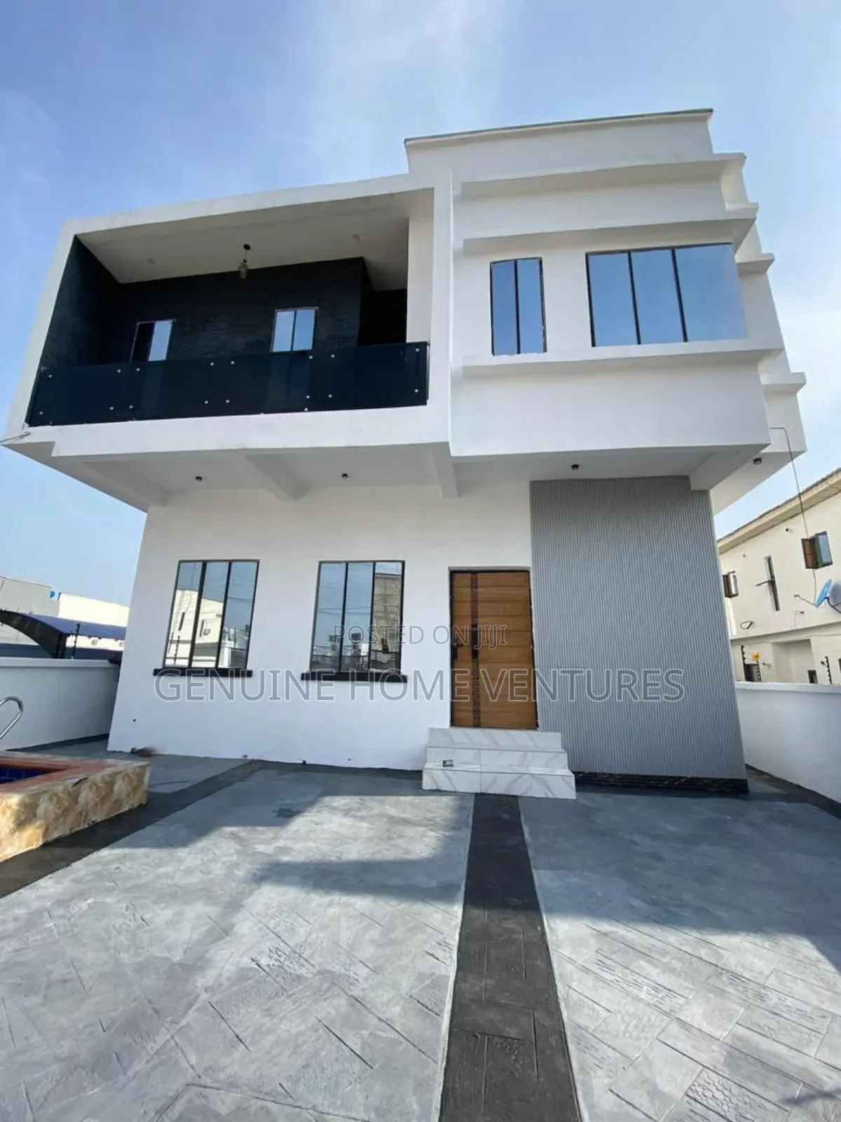 5bdrm Duplex in Lbs Ajah Lagos for sale