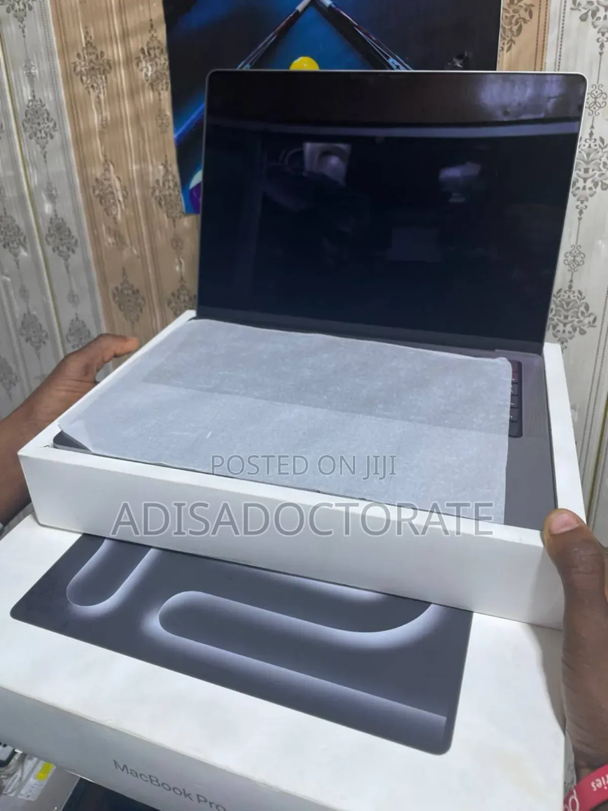 Laptop Apple MacBook Pro 2024 M4 14-inch 16GB Apple M4 Pro SSD 512GB