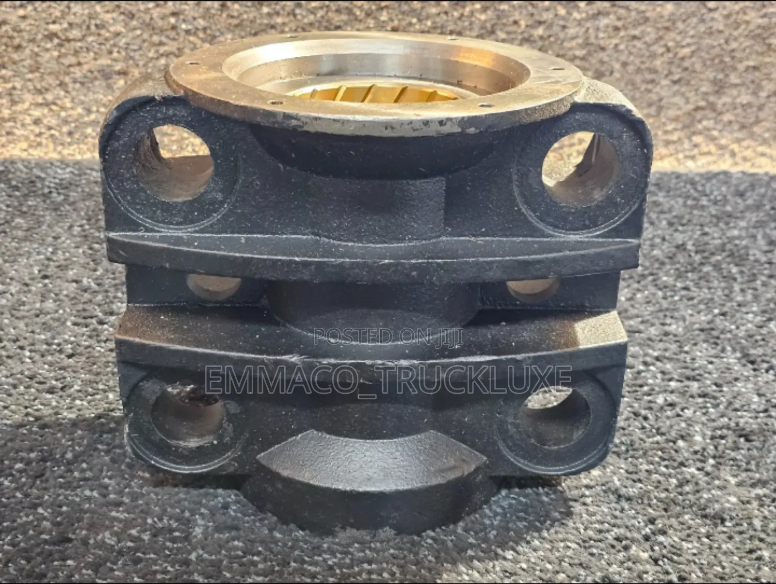 Triunion Assembly Black Heavy-Duty Replacement for Mack