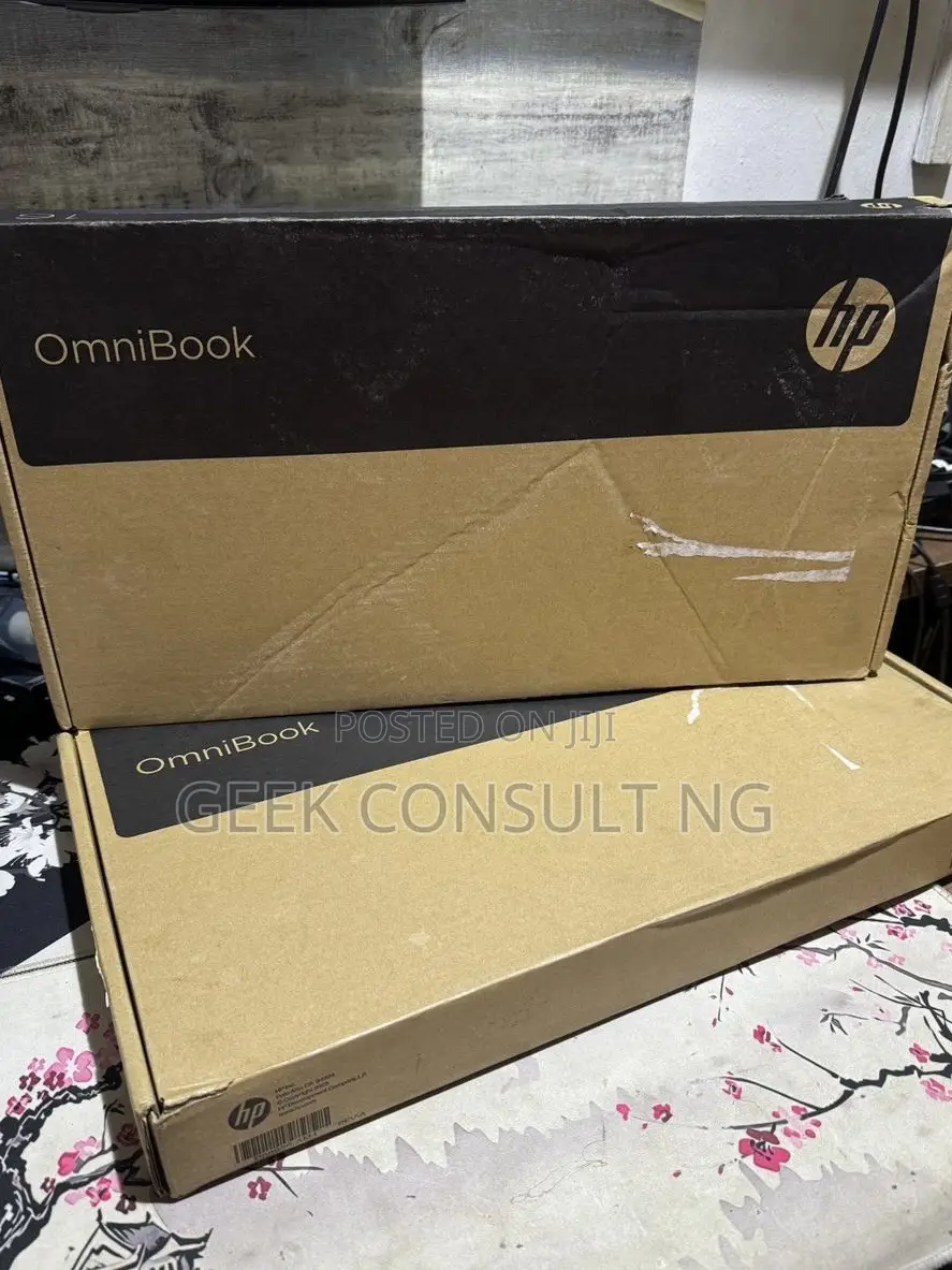 New Laptop HP OmniBook 5 16" 32GB Intel Core Ultra 9 SSD 1T
