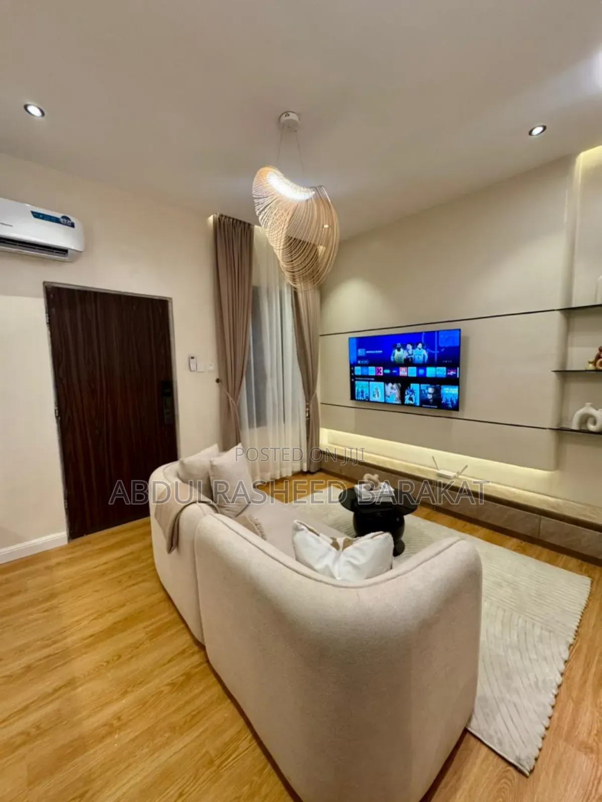 Cozy and Luxury One Bedroom Apartment