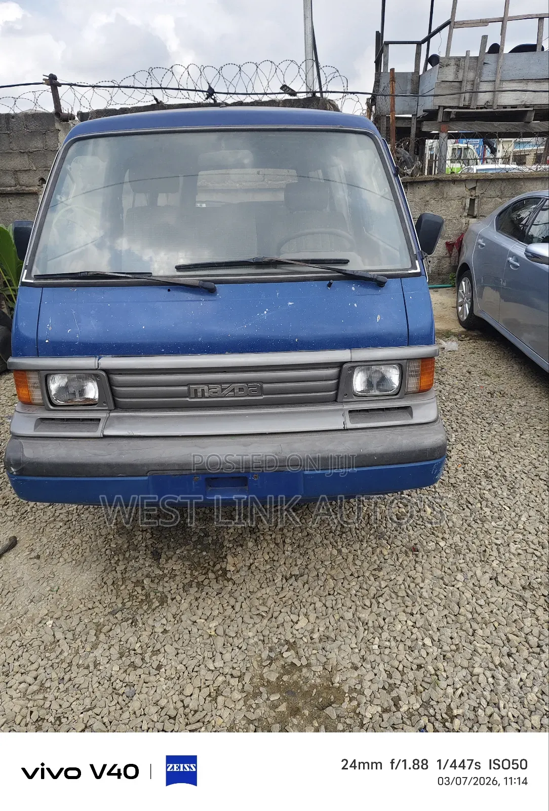 Mazda 323 1.6 2002 Blue