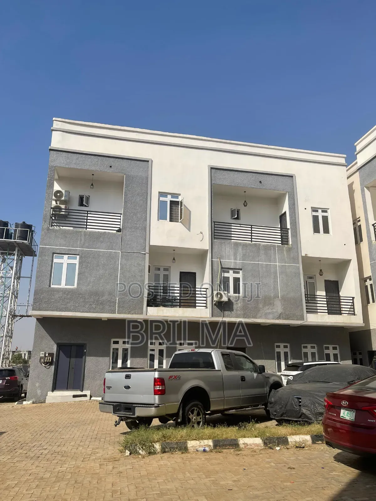 4bdrm Duplex in Life Camp for rent
