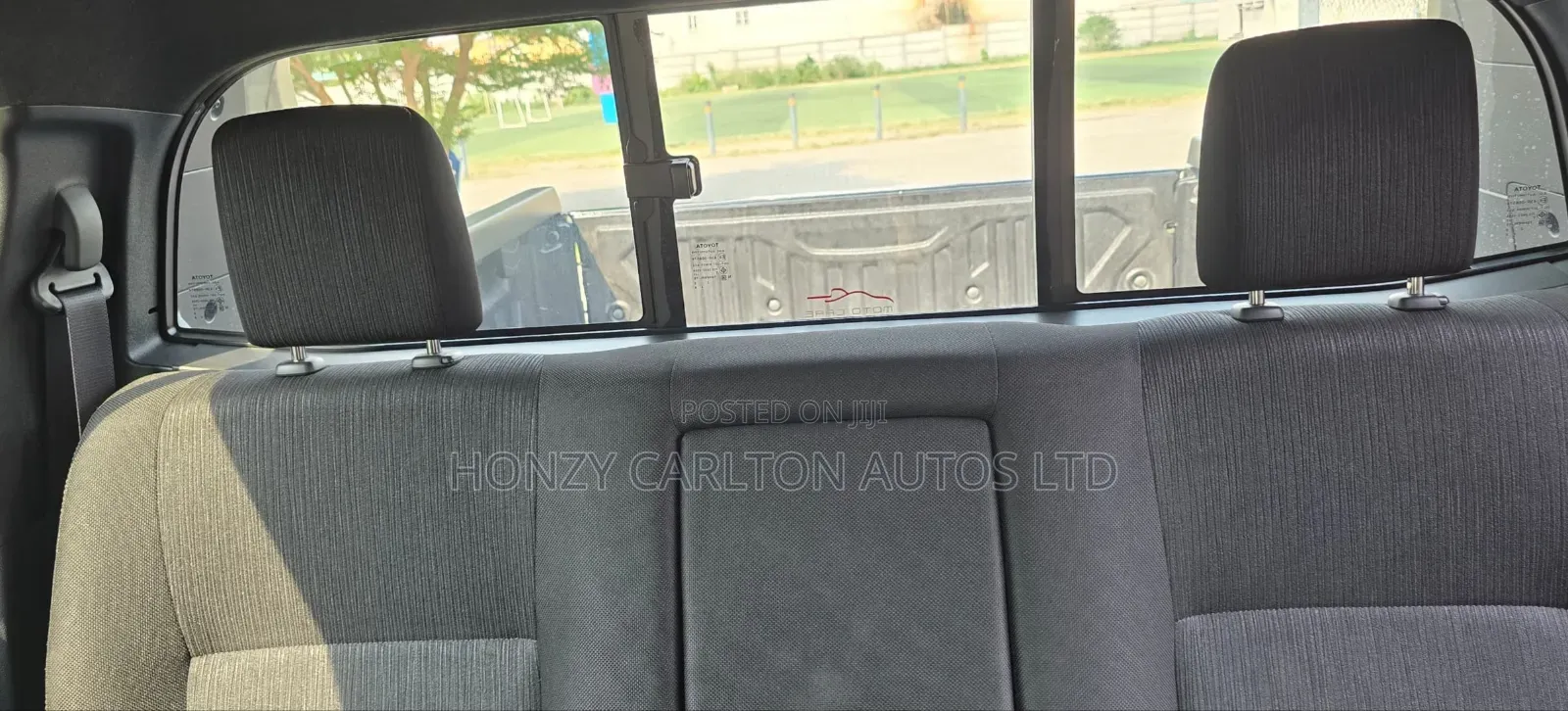 Toyota Hilux Revo Double Cab Petrol 2.7 AWD 2021 Black