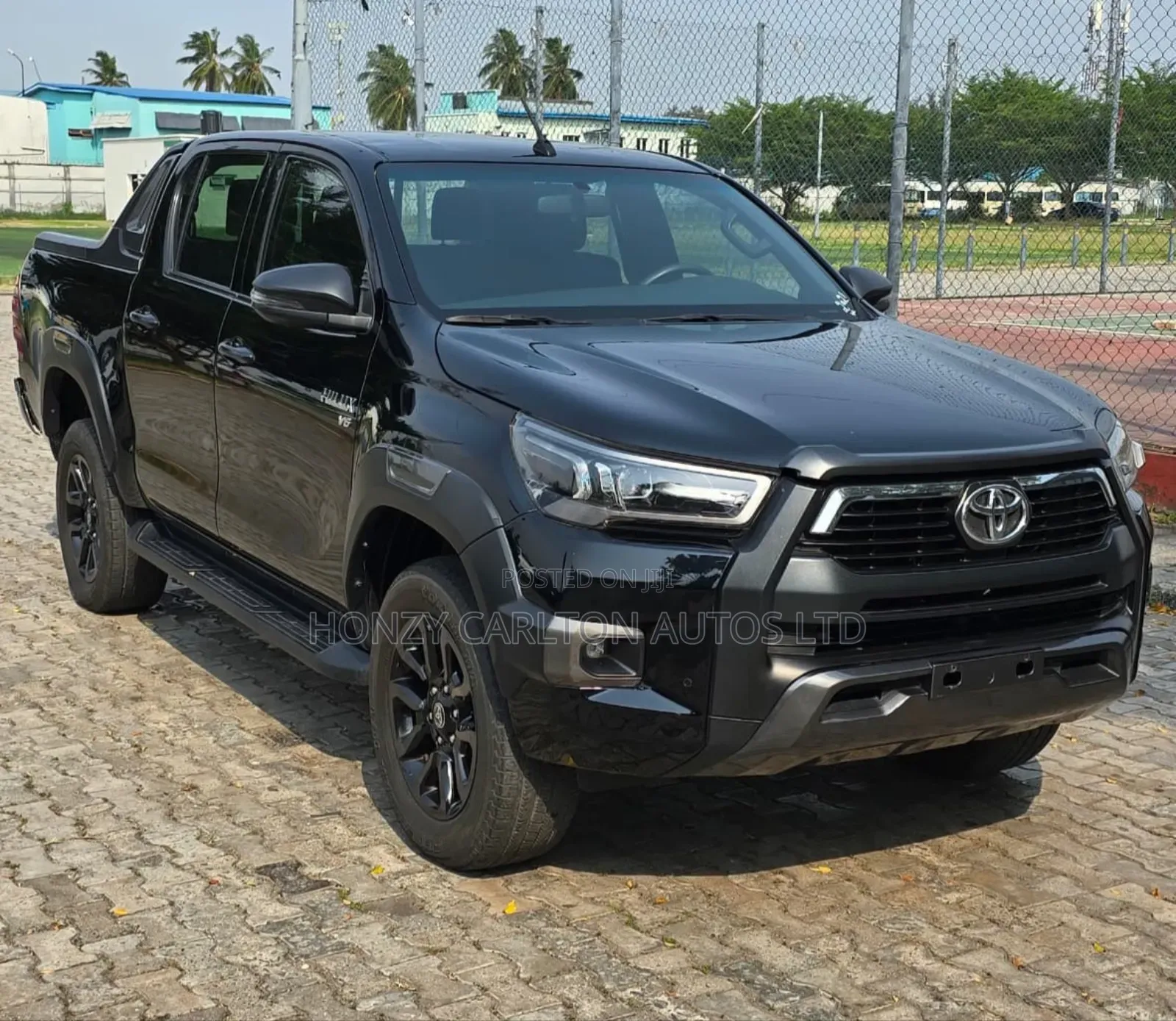 Toyota Hilux Revo Double Cab Petrol 2.7 AWD 2021 Black