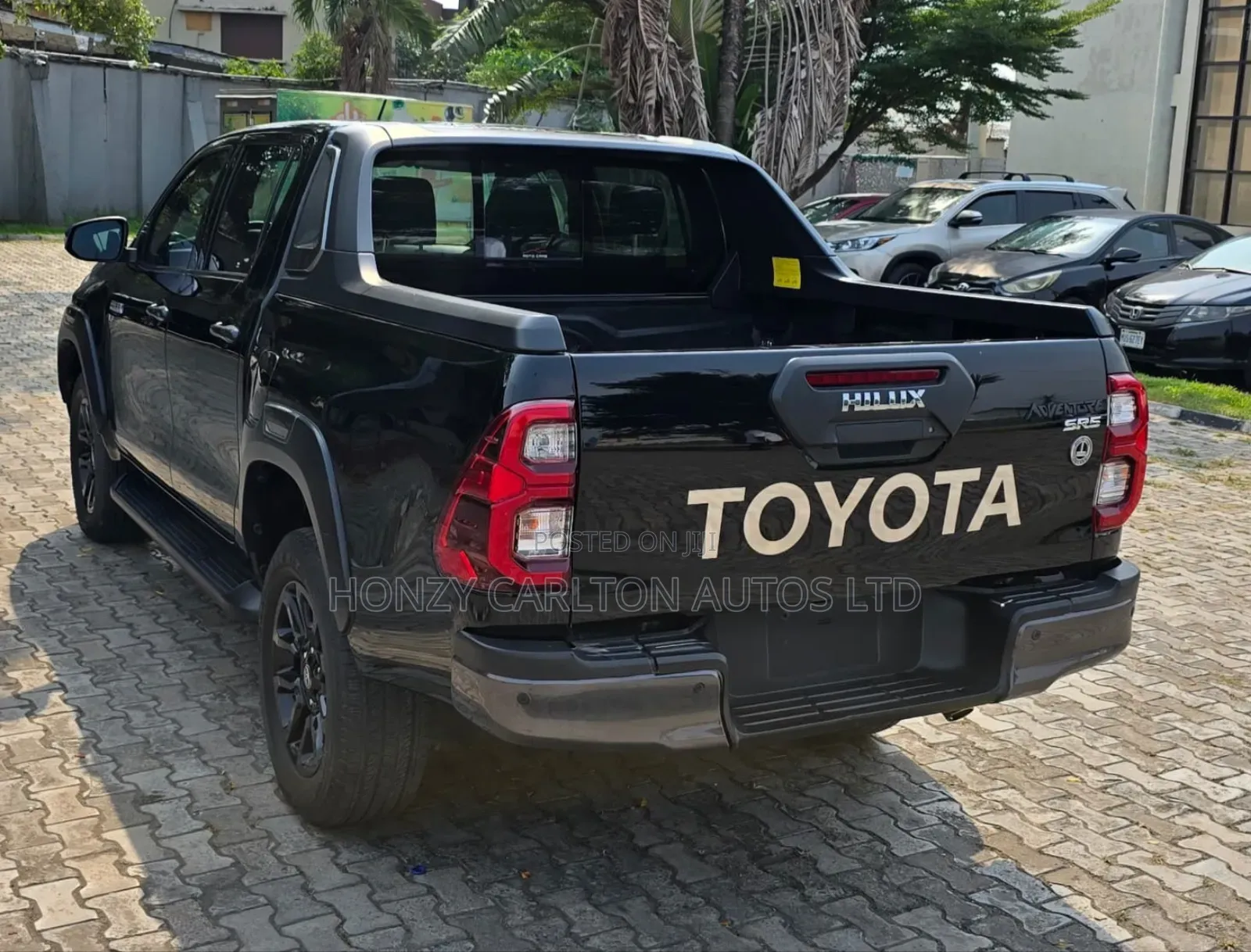 Toyota Hilux Revo Double Cab Petrol 2.7 AWD 2021 Black