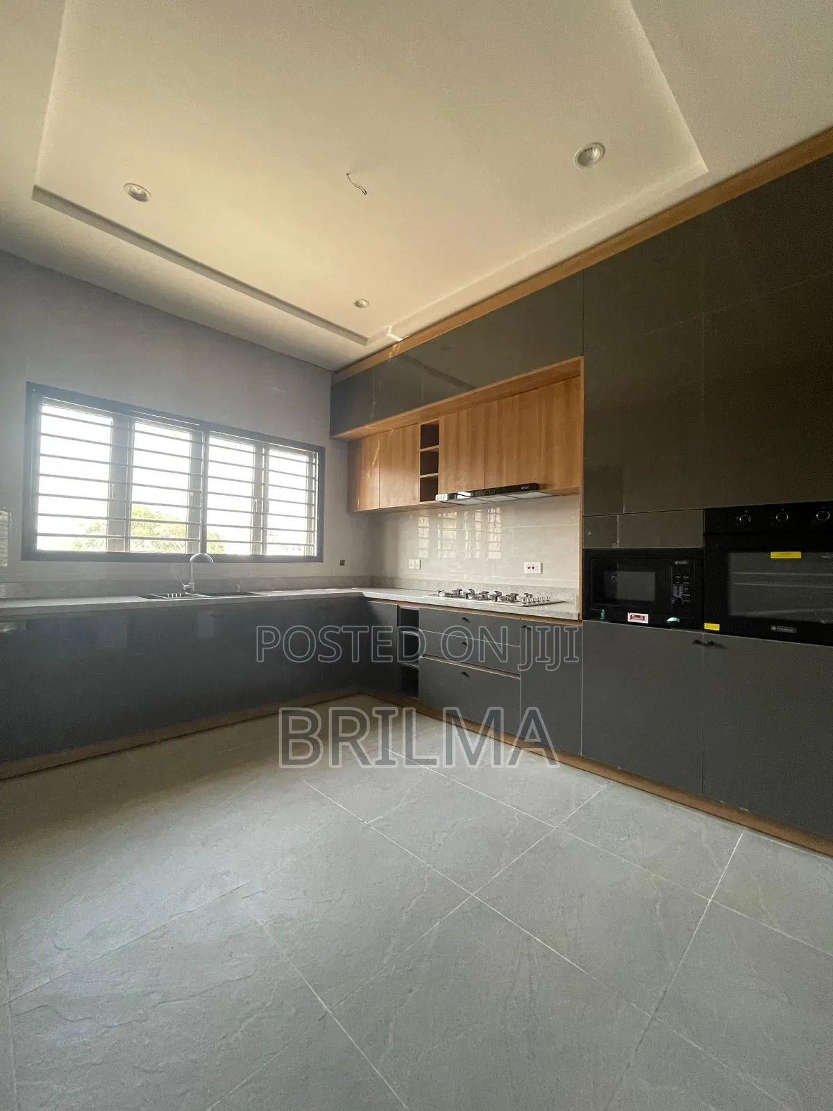 3bdrm Duplex in Life Camp for rent