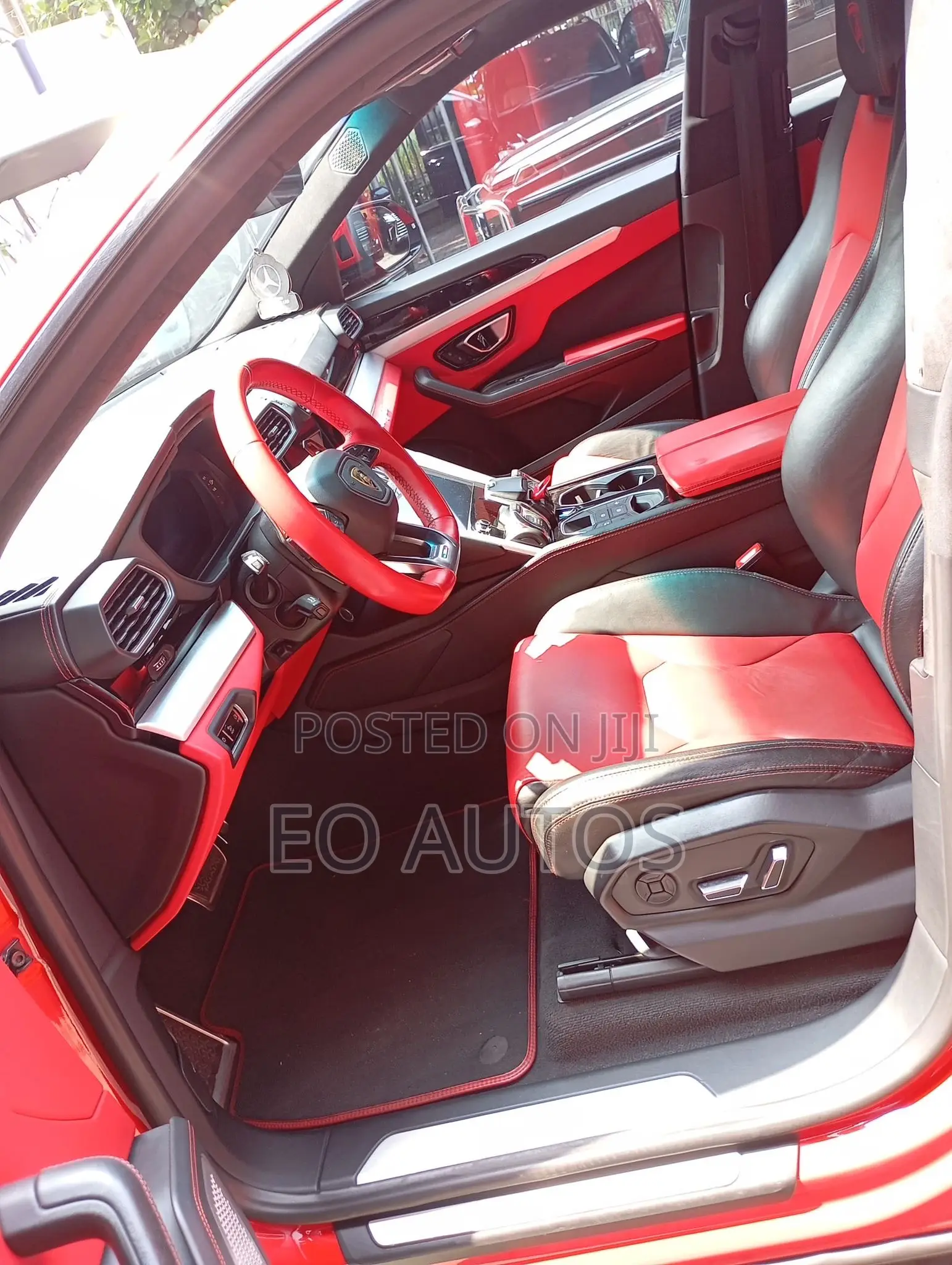 Lamborghini Urus 2021 Red