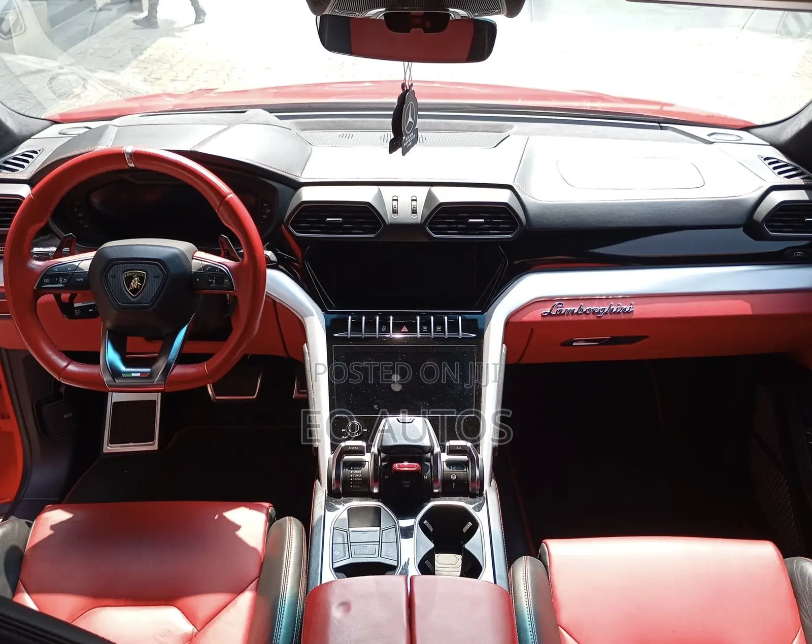 Lamborghini Urus 2021 Red