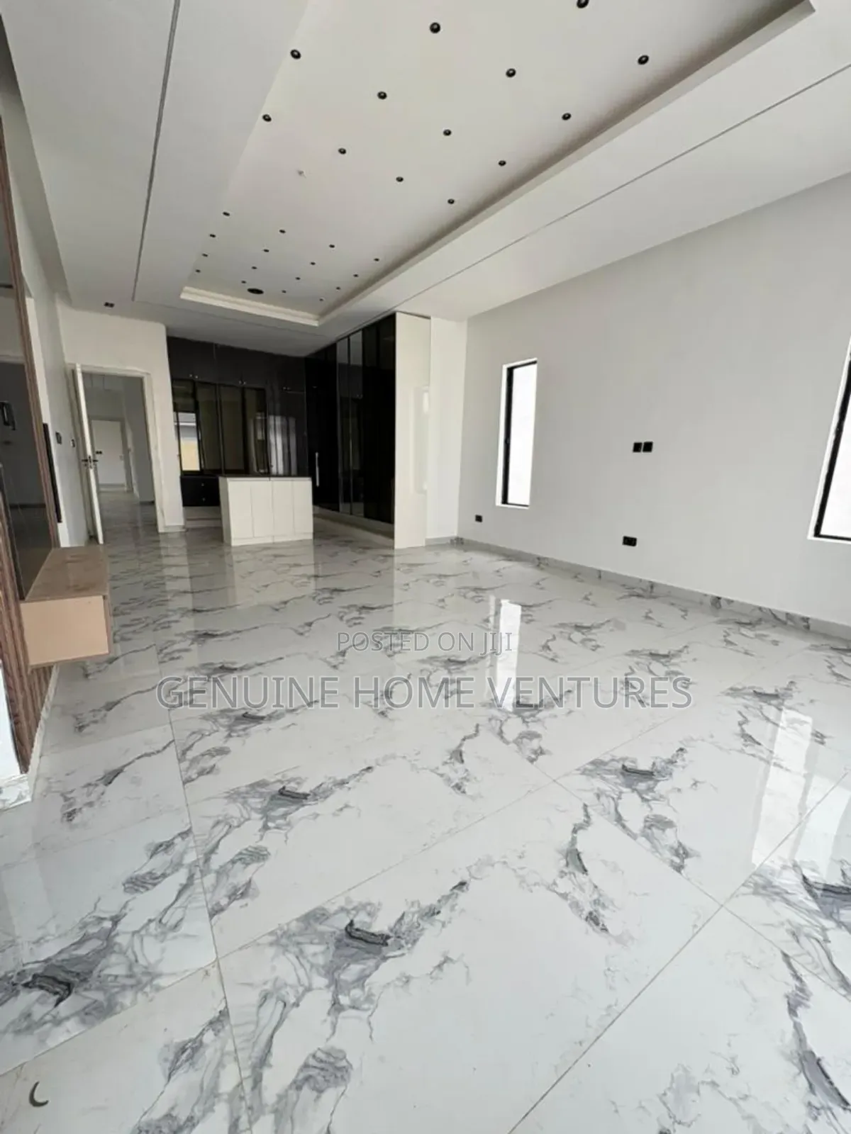 5bdrm Duplex in Ikota Lekki for sale