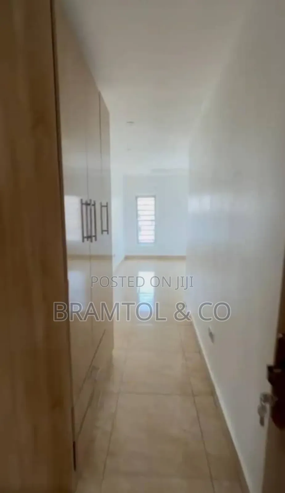 1bdrm Block of Flats in Katampe (Main) for sale