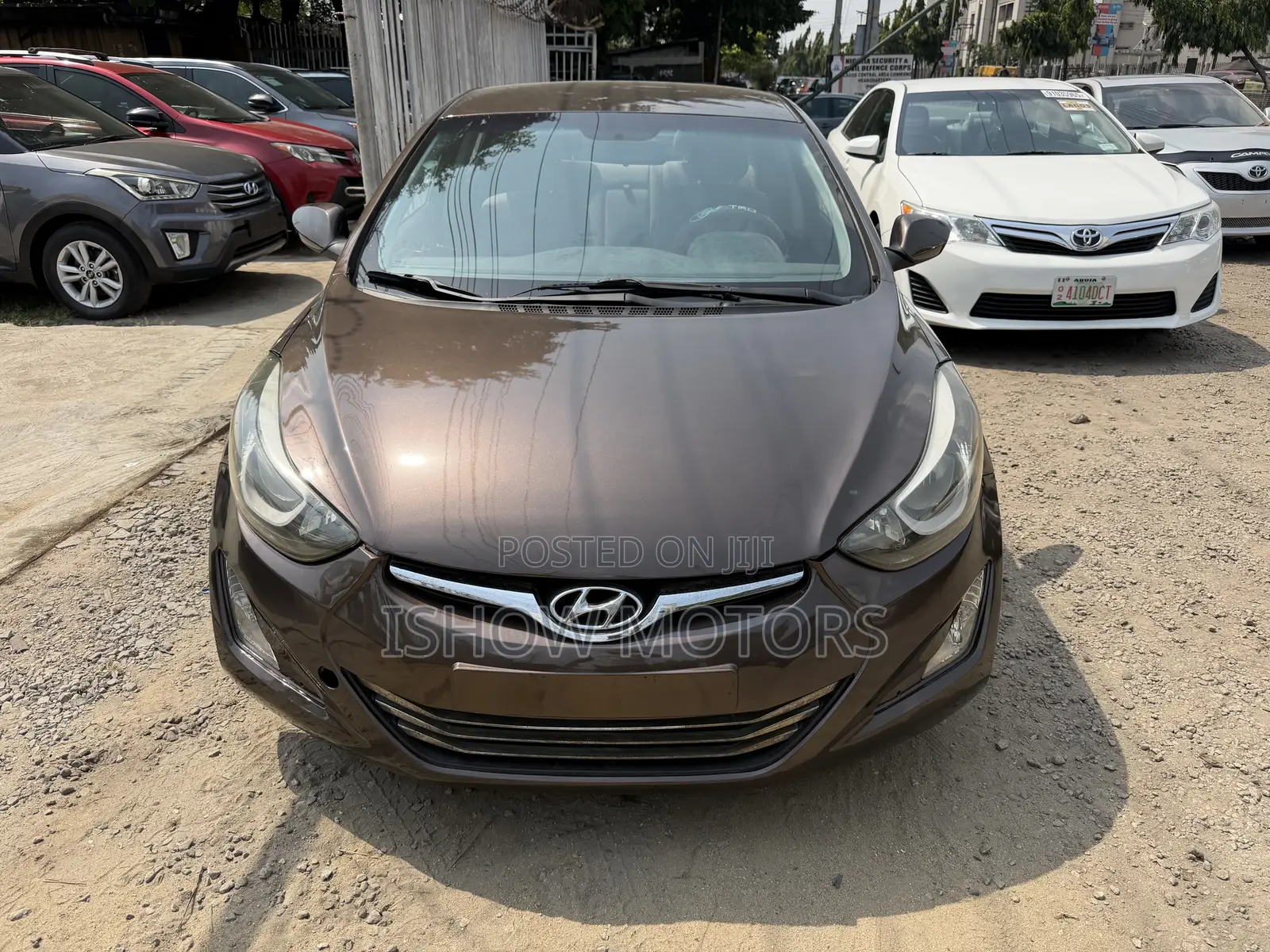 Hyundai Elantra GLS 2012 Brown