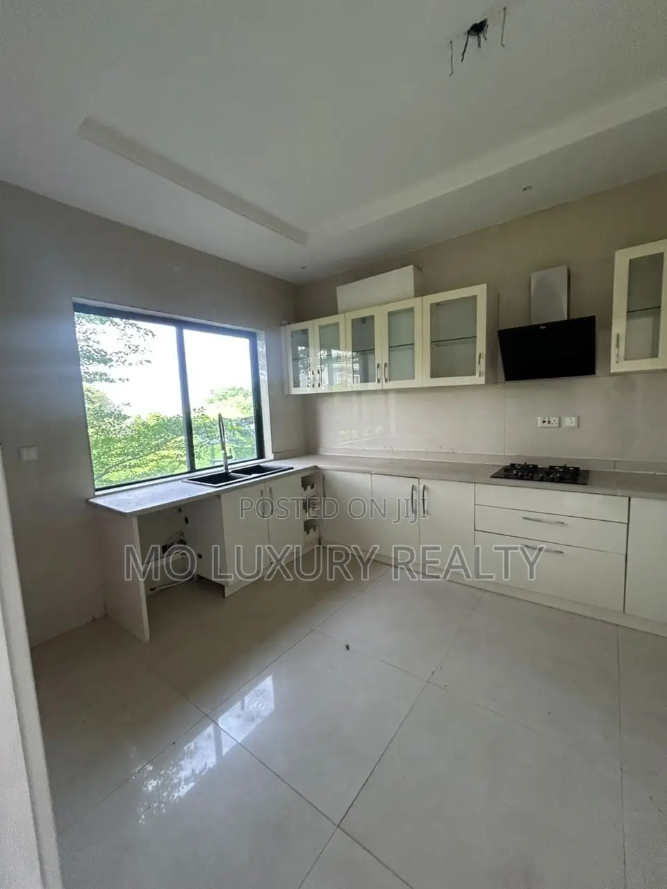5bdrm Duplex in Banana Island Estate for rent
