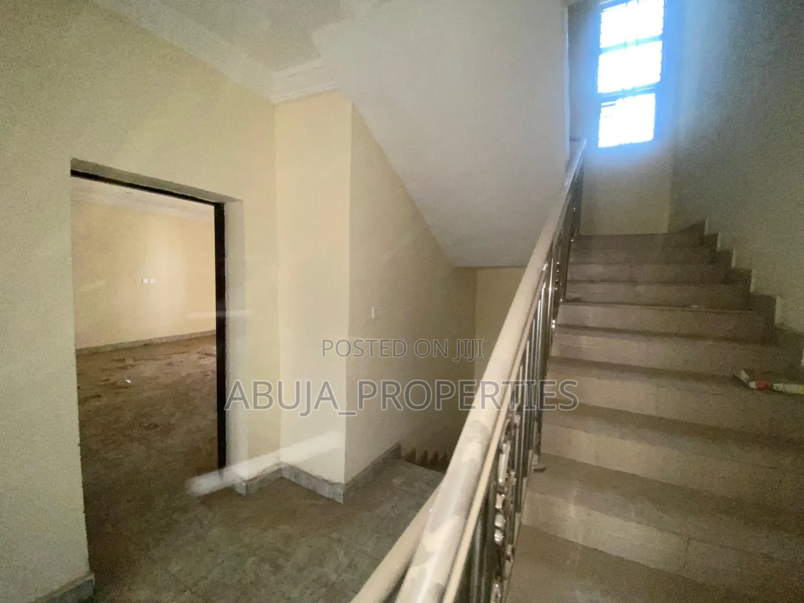 4bdrm Duplex in In A Secured Estate, Idu for sale