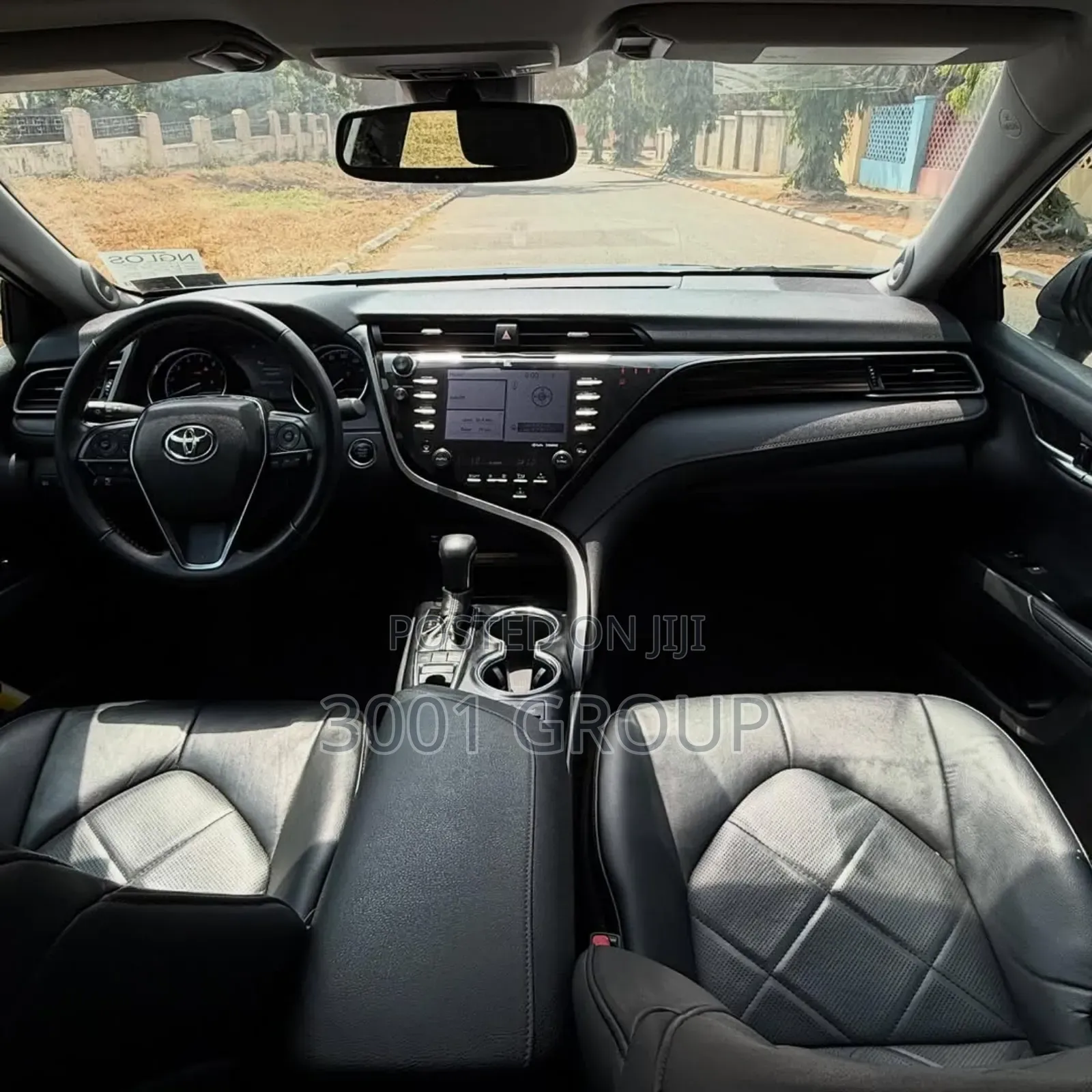 Toyota Camry XLE (2.5L 4cyl 8A) 2019 Black