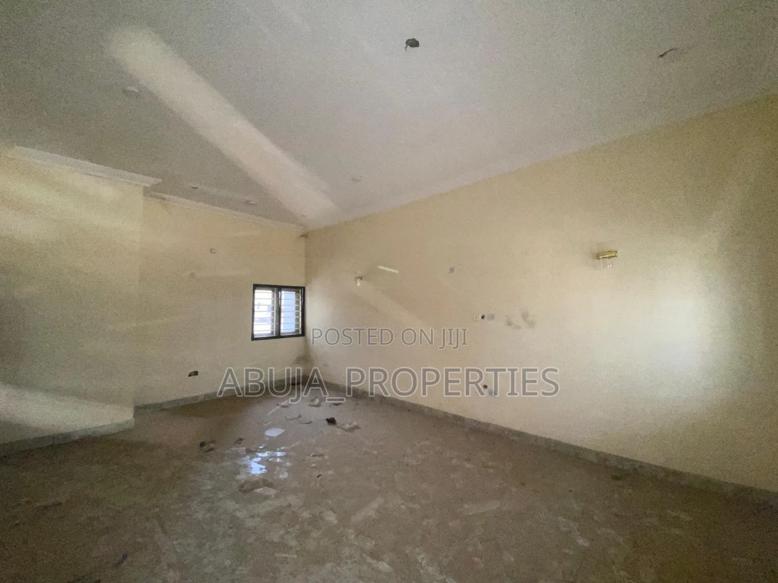 4bdrm Duplex in In A Secured Estate, Idu for rent
