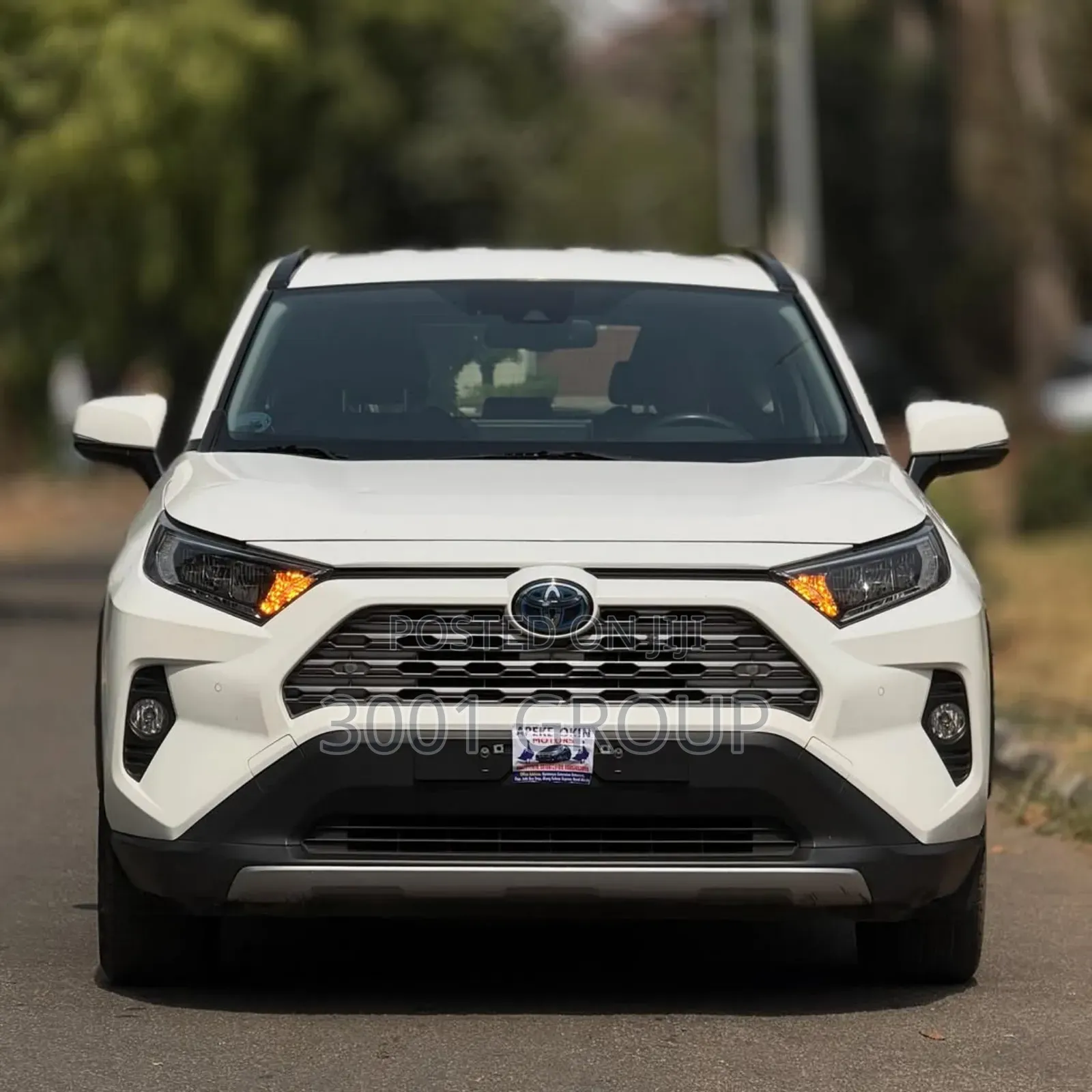 Toyota RAV4 2022 White