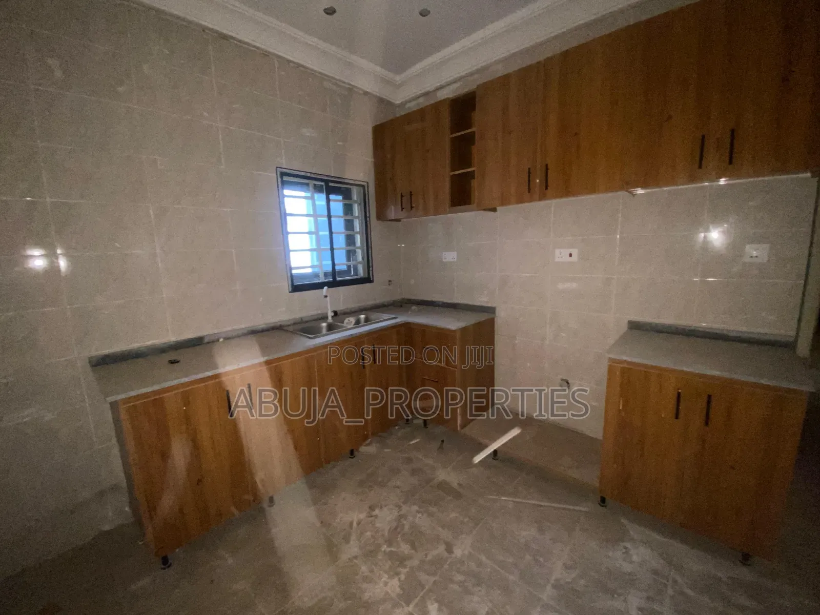 3bdrm Apartment in In A Secured Estate, Idu for rent