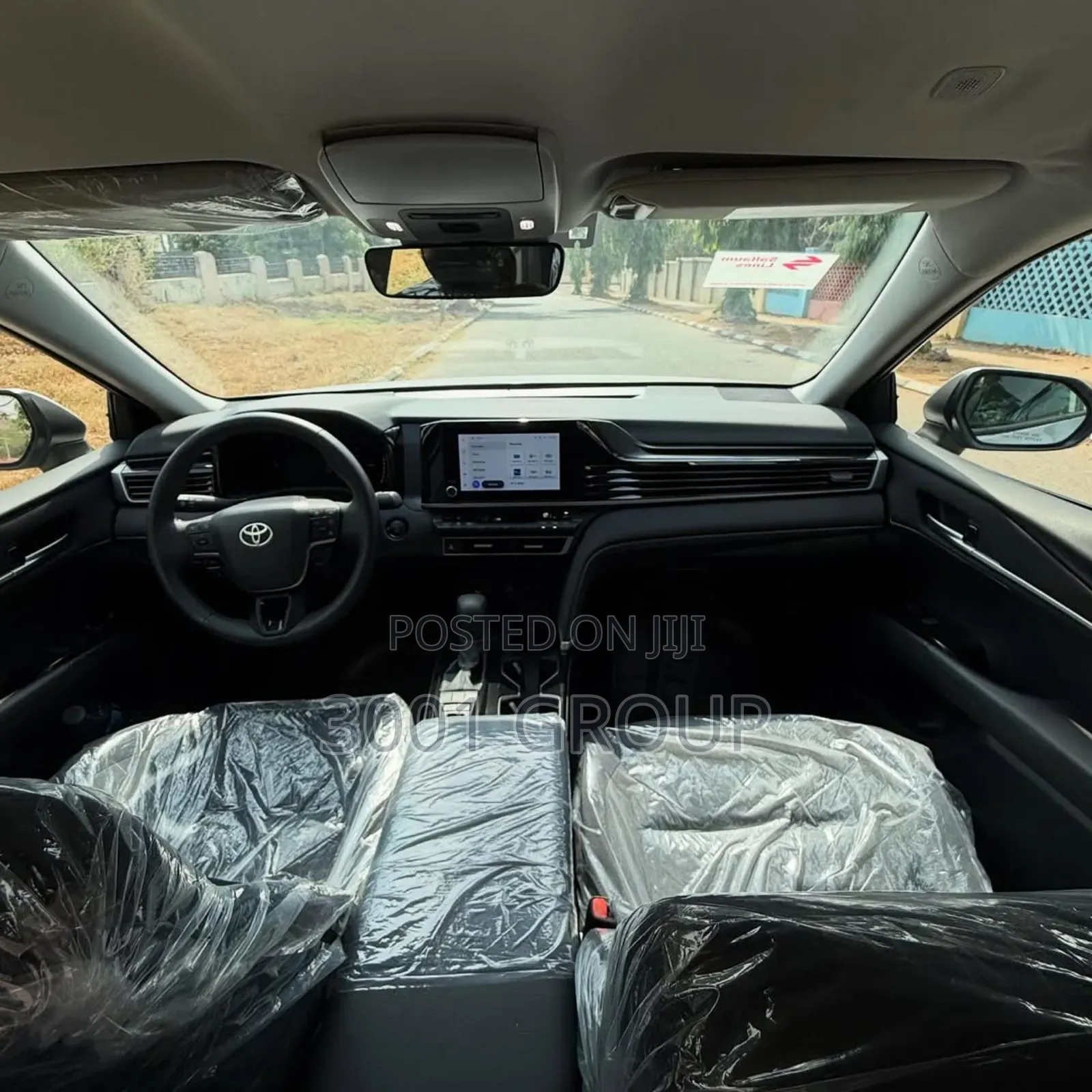 New Toyota Camry LE 2025 Silver