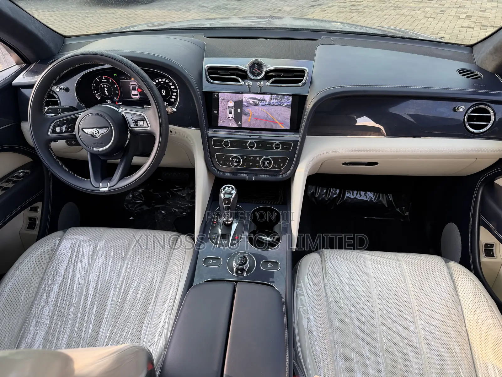New Bentley Bentayga 2025 Gray