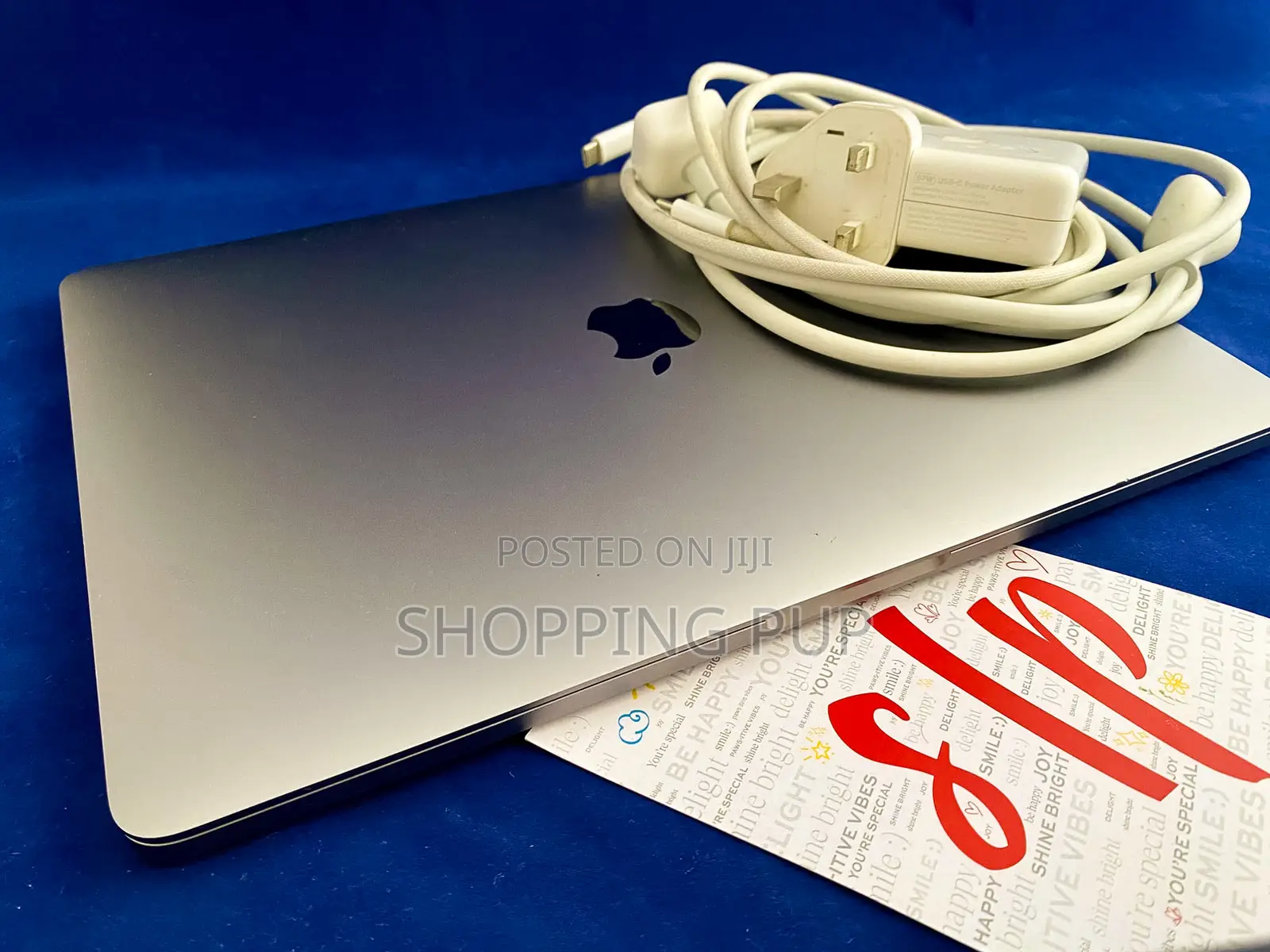 Laptop Apple MacBook Pro 2022 M2 16GB Apple M2 SSD 256GB