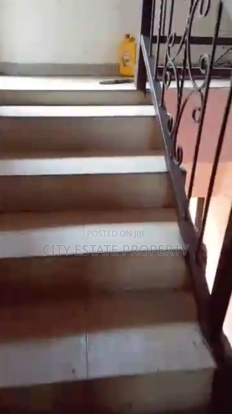 3bdrm Block of Flats in City Estate, Port-Harcourt for rent