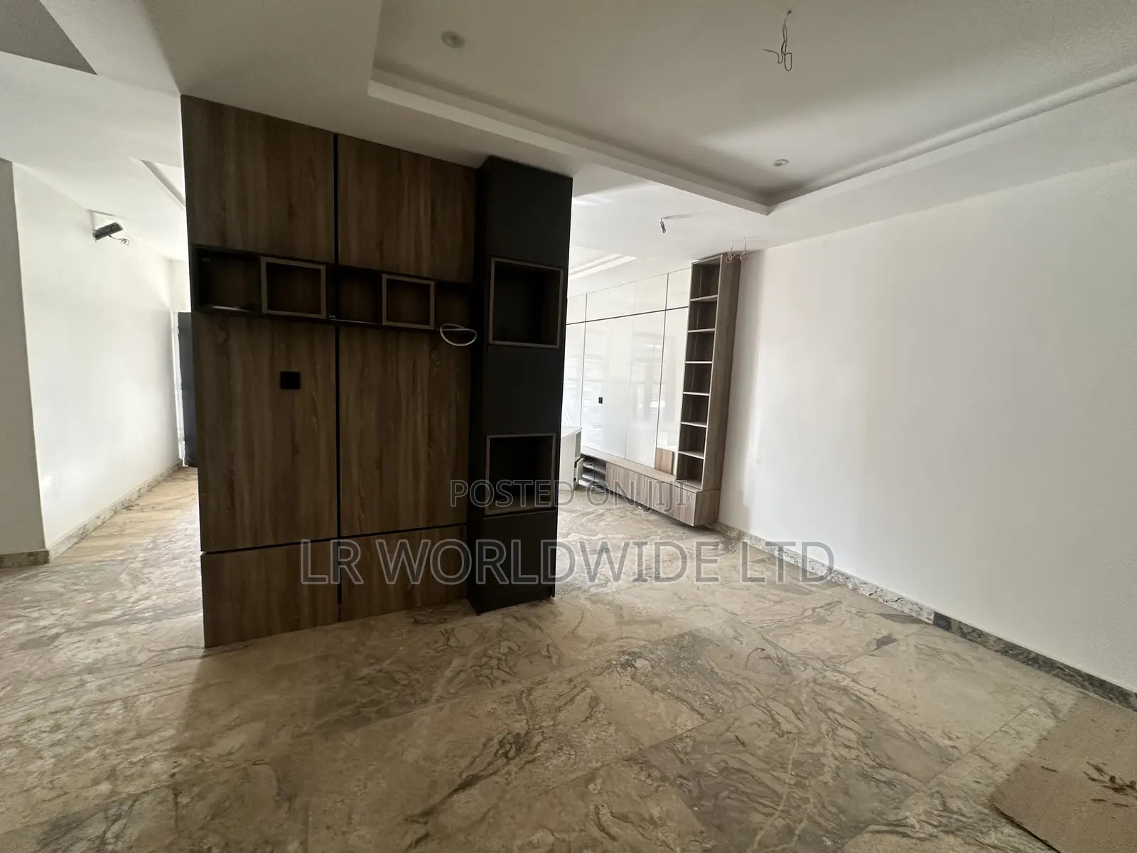 5bdrm Townhouse/Terrace in Katampe Extension for Sale