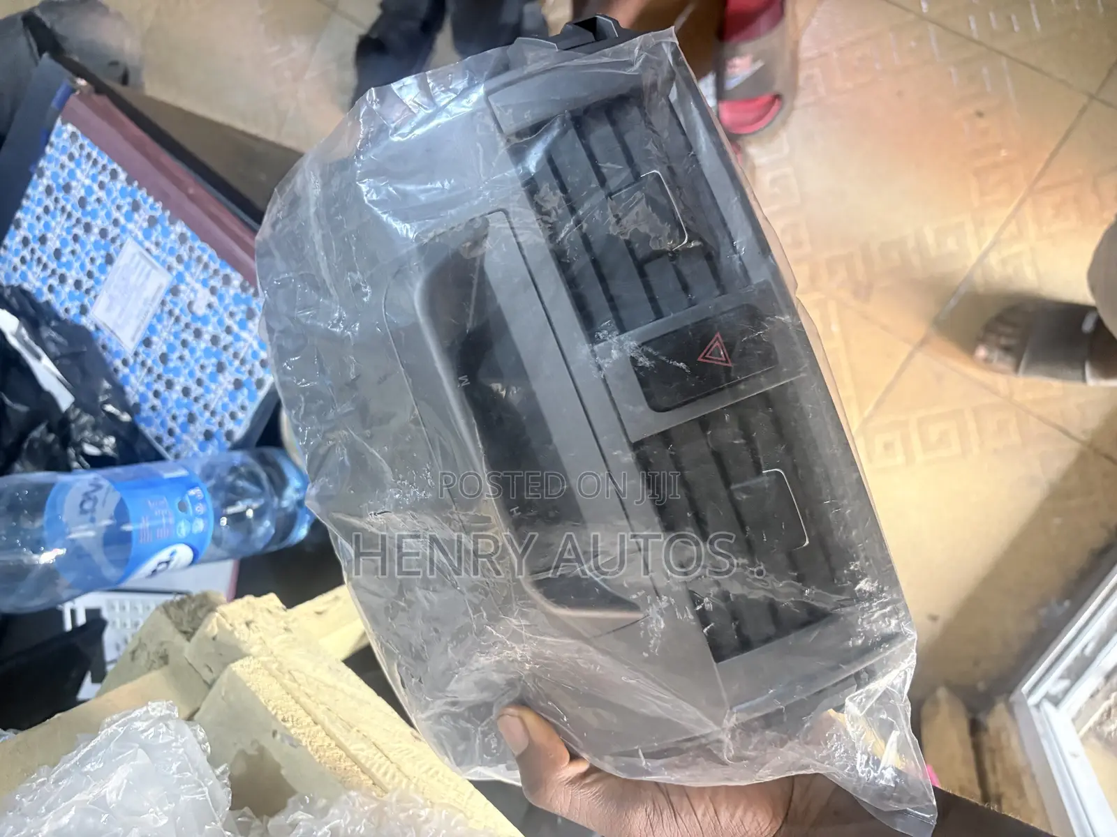 Center Clock and Ac Vent for Corolla 2010-012