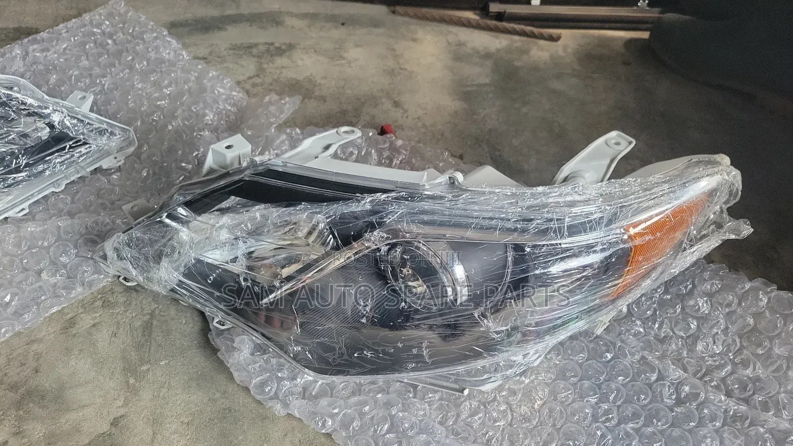 Toyota Camry 2012 Model Headlamp Set