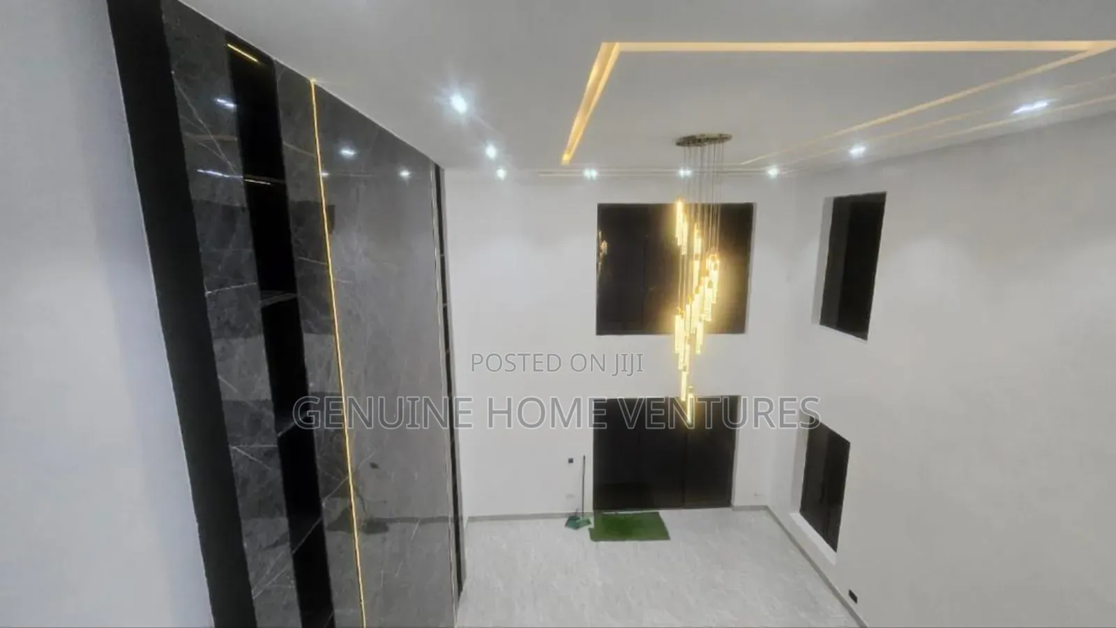 5bdrm Duplex in Atlantic View Estate for sale