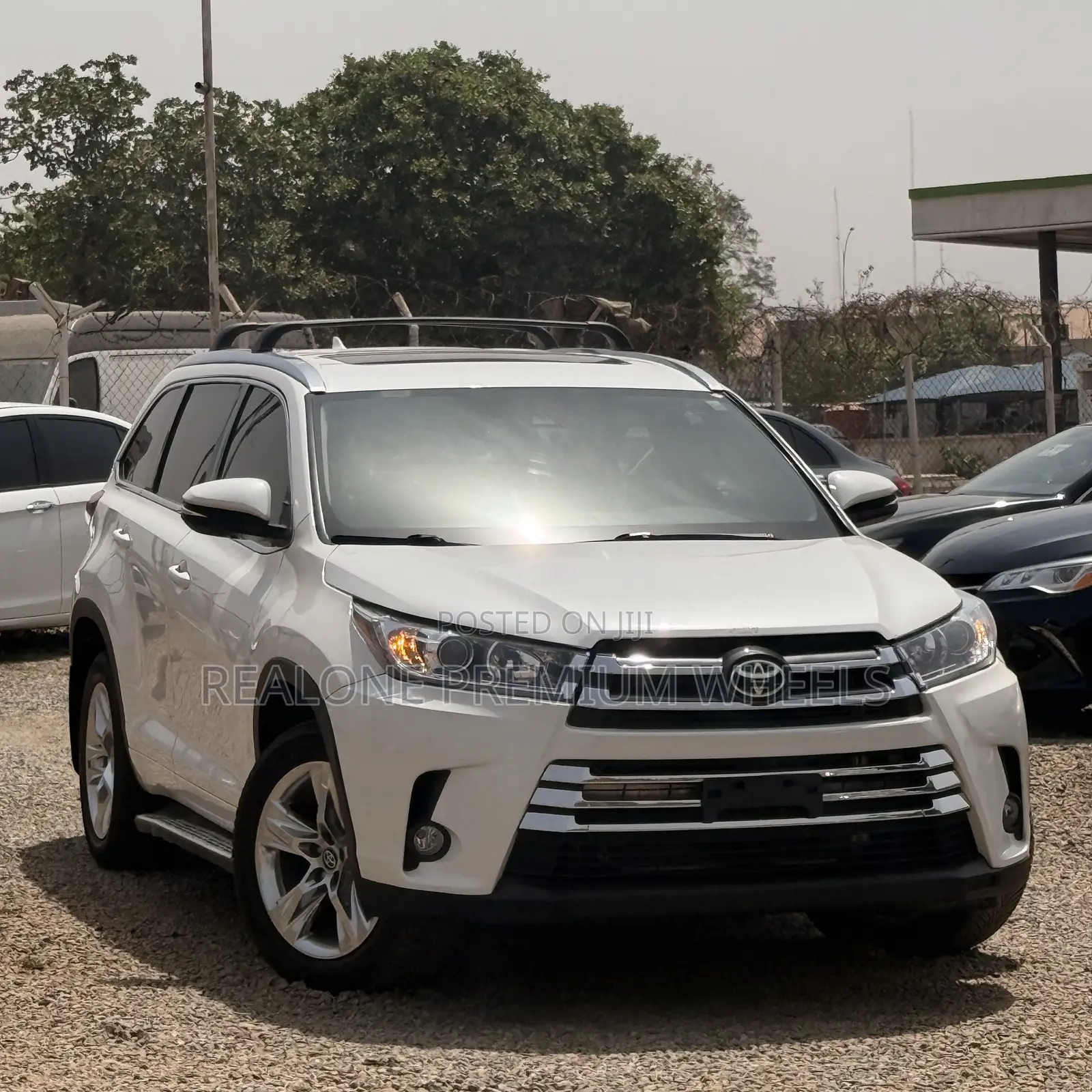Toyota Highlander Limited 2019 White