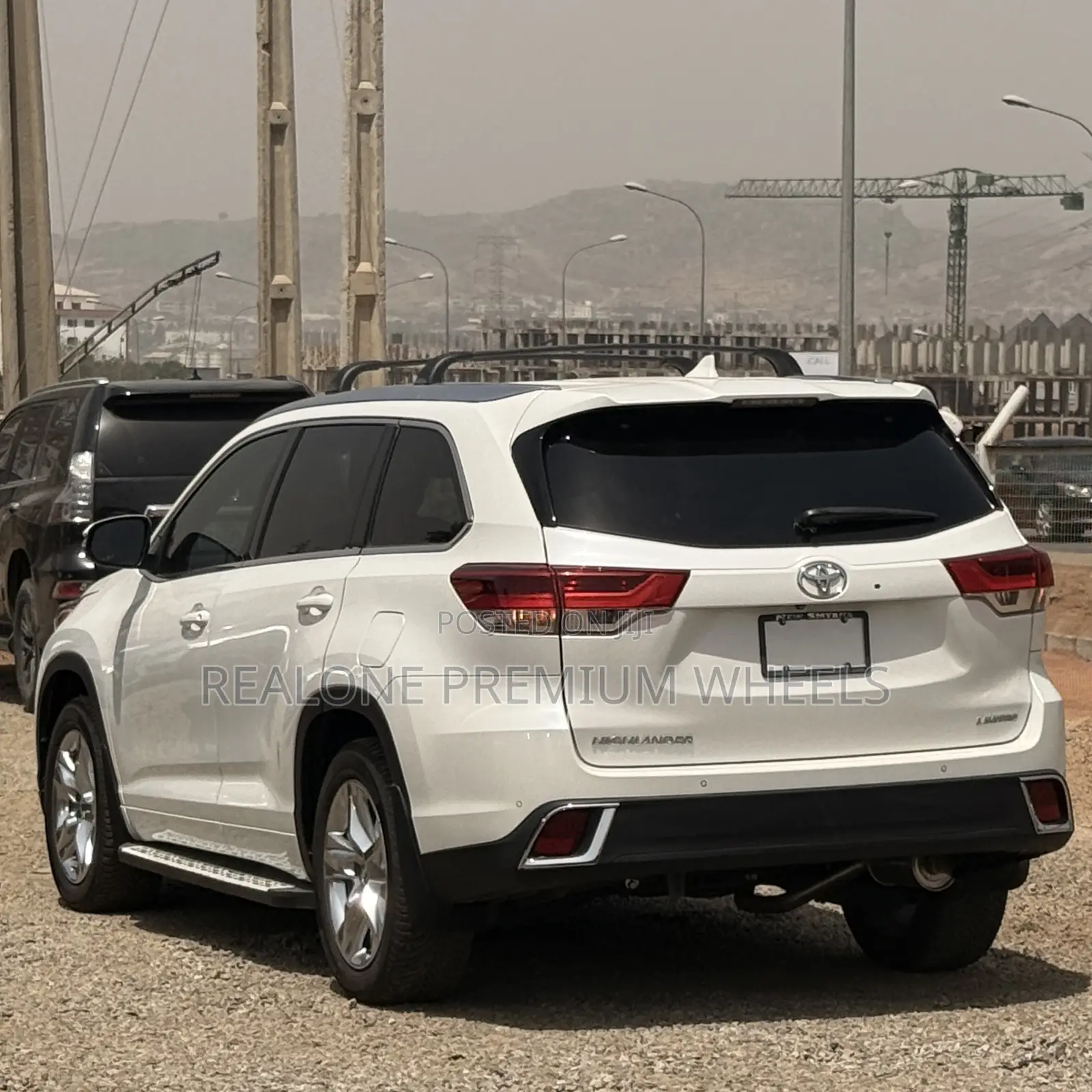 Toyota Highlander Limited 2019 White