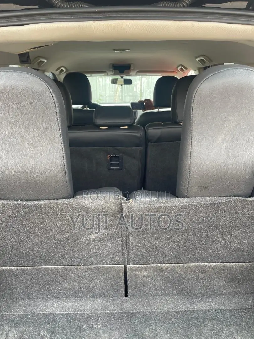 Mitsubishi Diamante 2016 Black