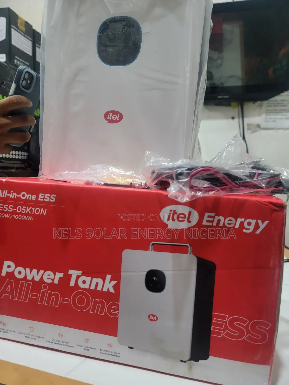 1kwh Itel Solar Generator With 450w Panel