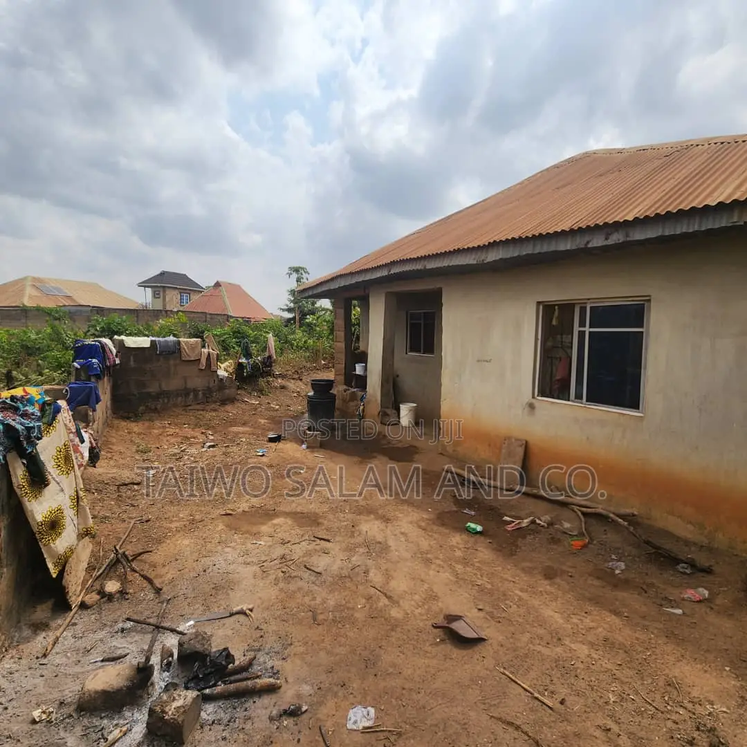 2bdrm Bungalow in Omi Adio for sale