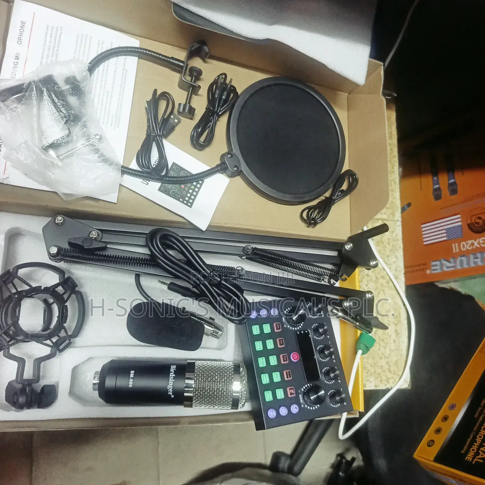 Birdsinger Bm-800 Condenser Combined With V8s Sound Card
