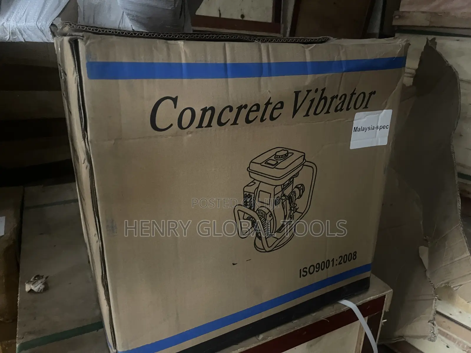 Cy-20 Gasoline Vibrator Complete With Hose