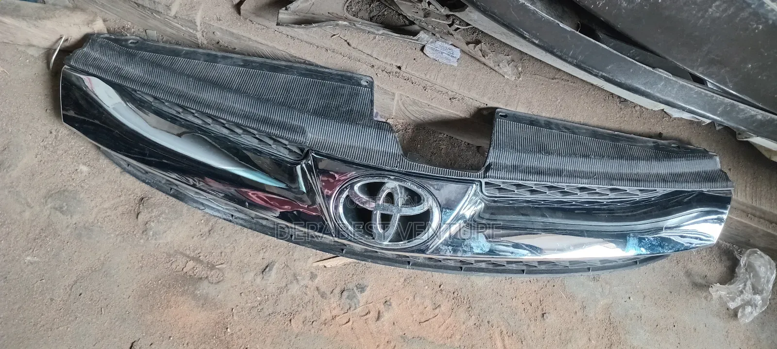 Front Grille Sienna 2008-2009