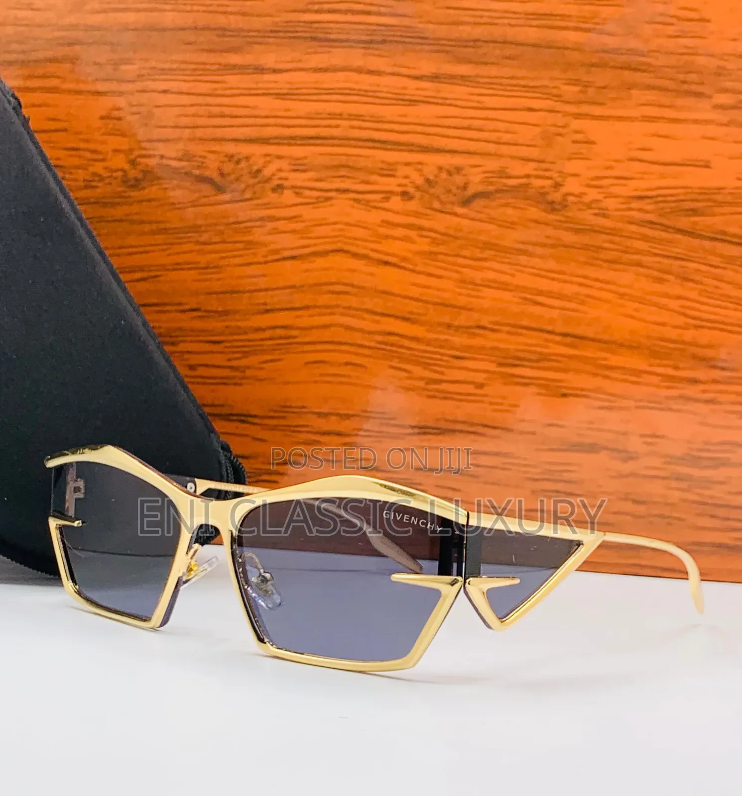Louis Vuitton Luxury Eyewear Collection Well Banded Package