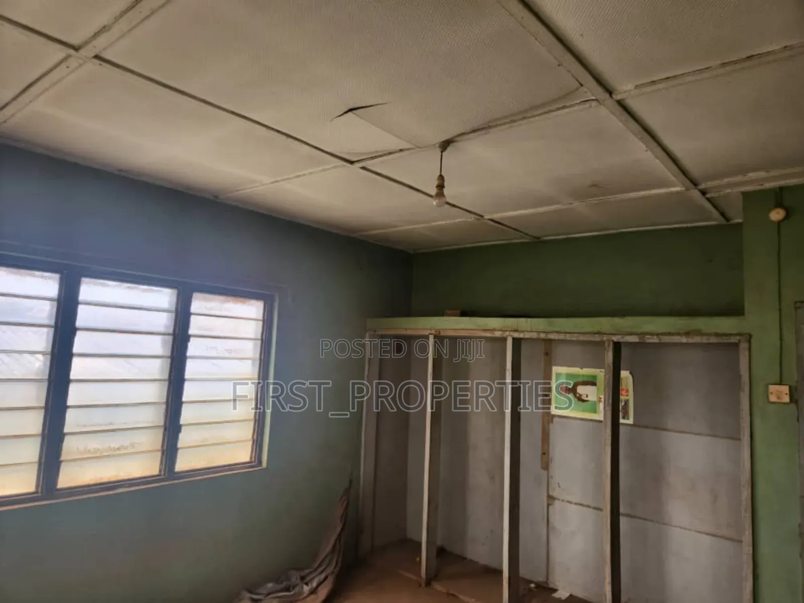 10bdrm Duplex in Alakia Junction, Iwo Road for sale